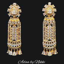 Load image into Gallery viewer, Shiela Diamond Earring
