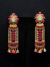 Load image into Gallery viewer, Shiela Diamond Earring
