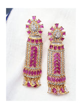 Load image into Gallery viewer, Shiela Diamond Earring
